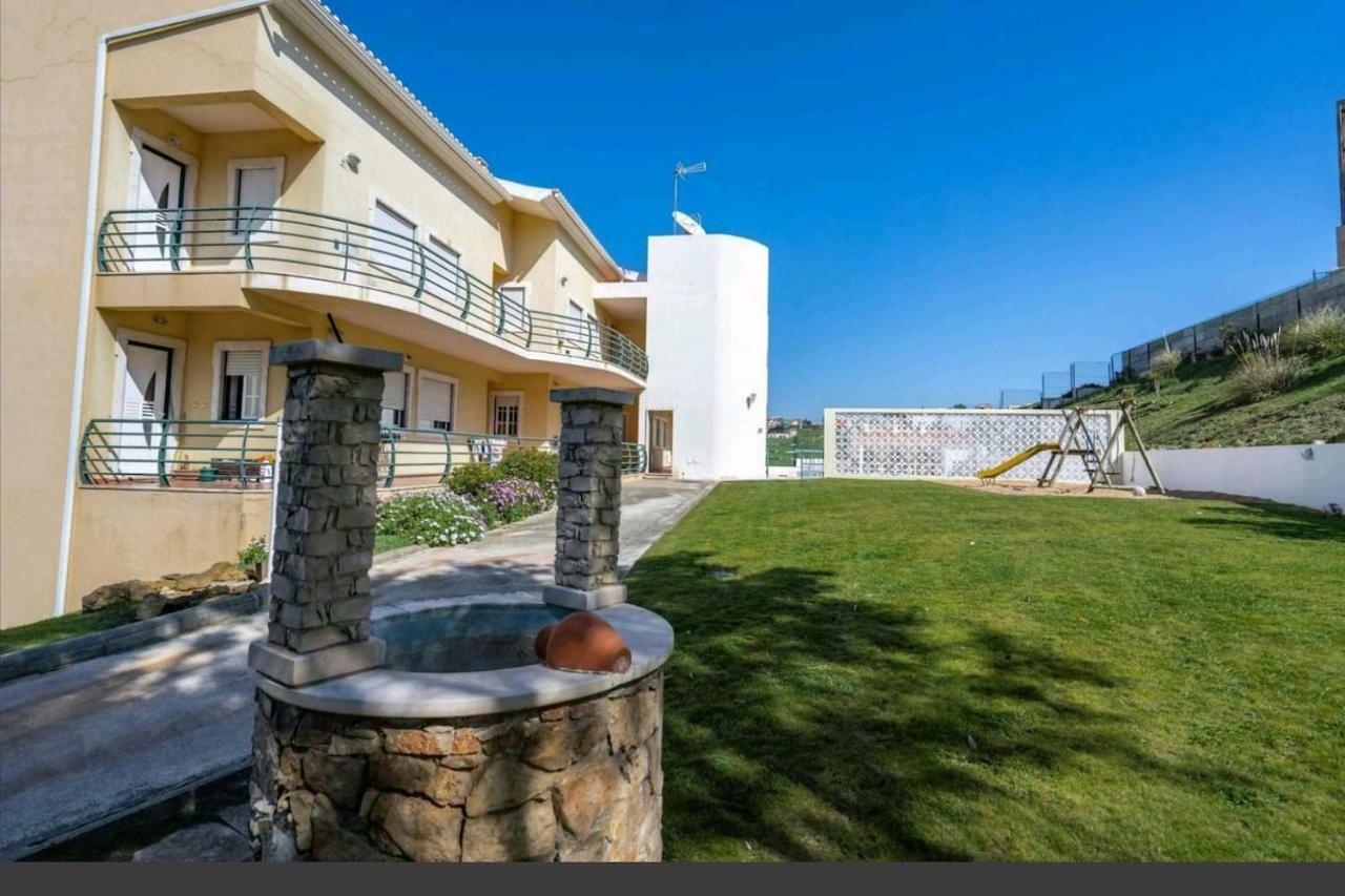 Enya Apartment Mafra Bagian luar foto