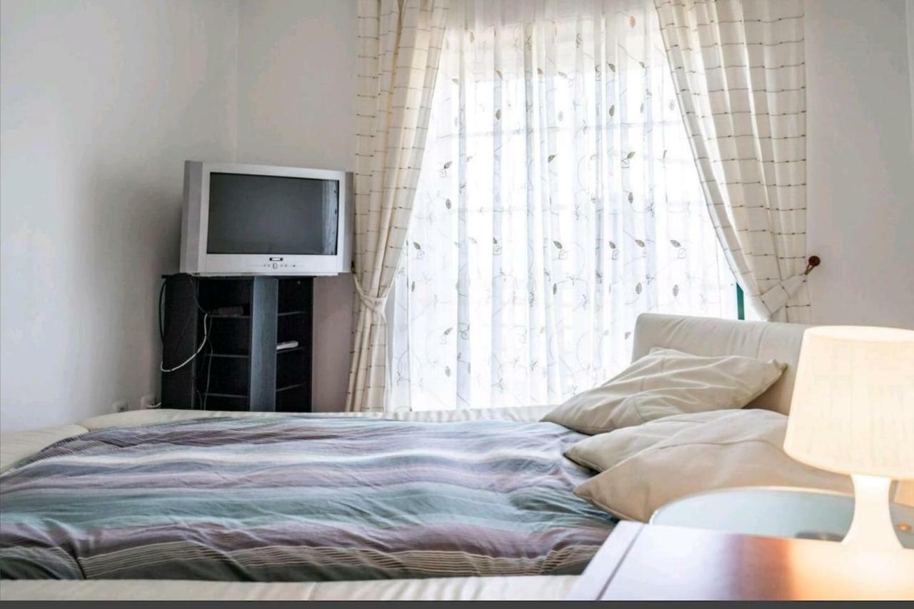 Enya Apartment Mafra Bagian luar foto