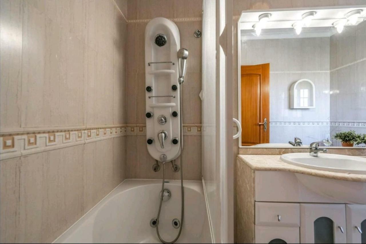 Enya Apartment Mafra Bagian luar foto