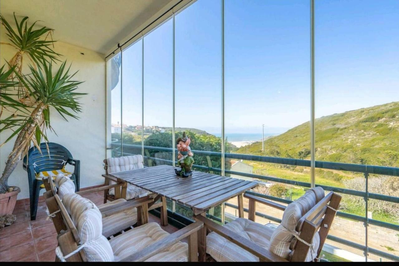 Enya Apartment Mafra Bagian luar foto