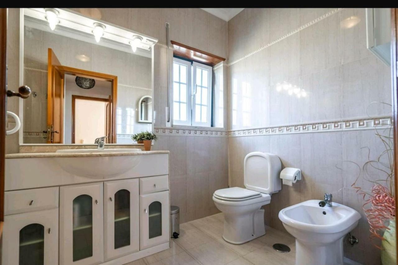 Enya Apartment Mafra Bagian luar foto