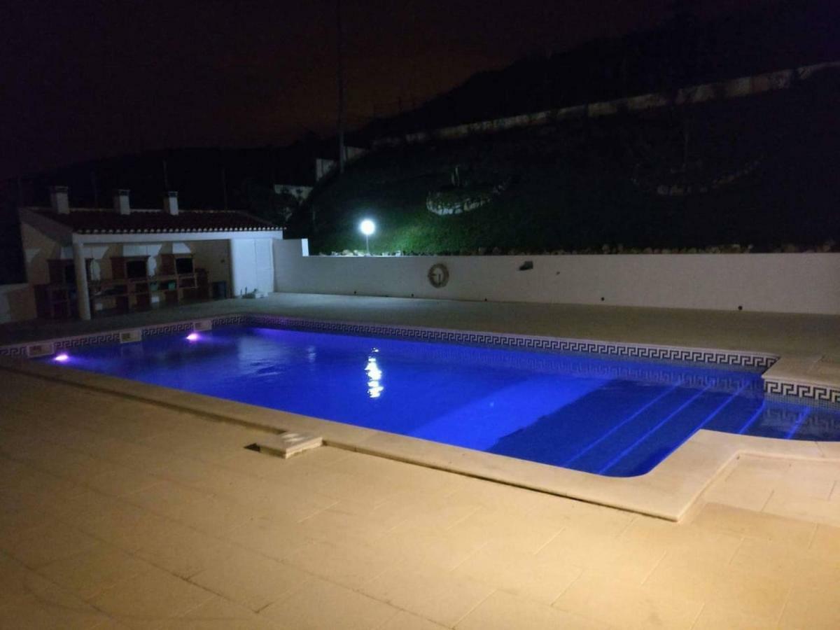 Enya Apartment Mafra Bagian luar foto
