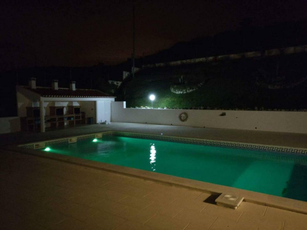 Enya Apartment Mafra Bagian luar foto